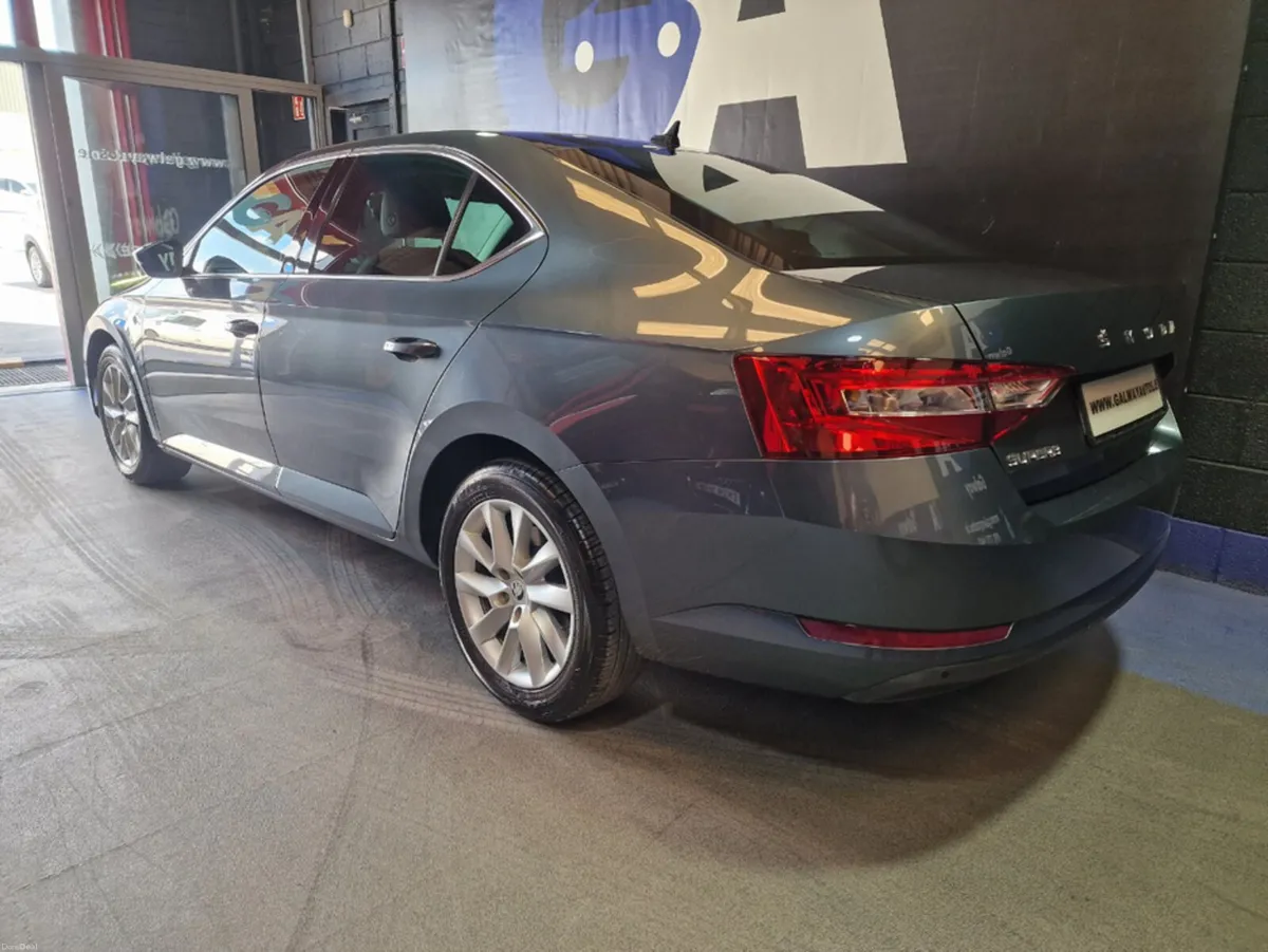 Skoda Superb 1.5 TSI **SAT NAV, FULL LEATHER, FULL - Image 5