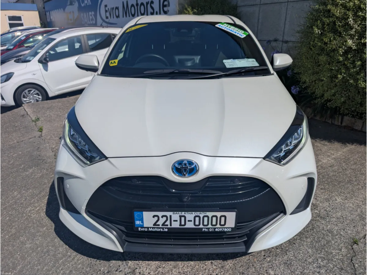 Toyota Yaris Z HYBRID AUTOMATIC 1.5 PETROL //HIGH - Image 2