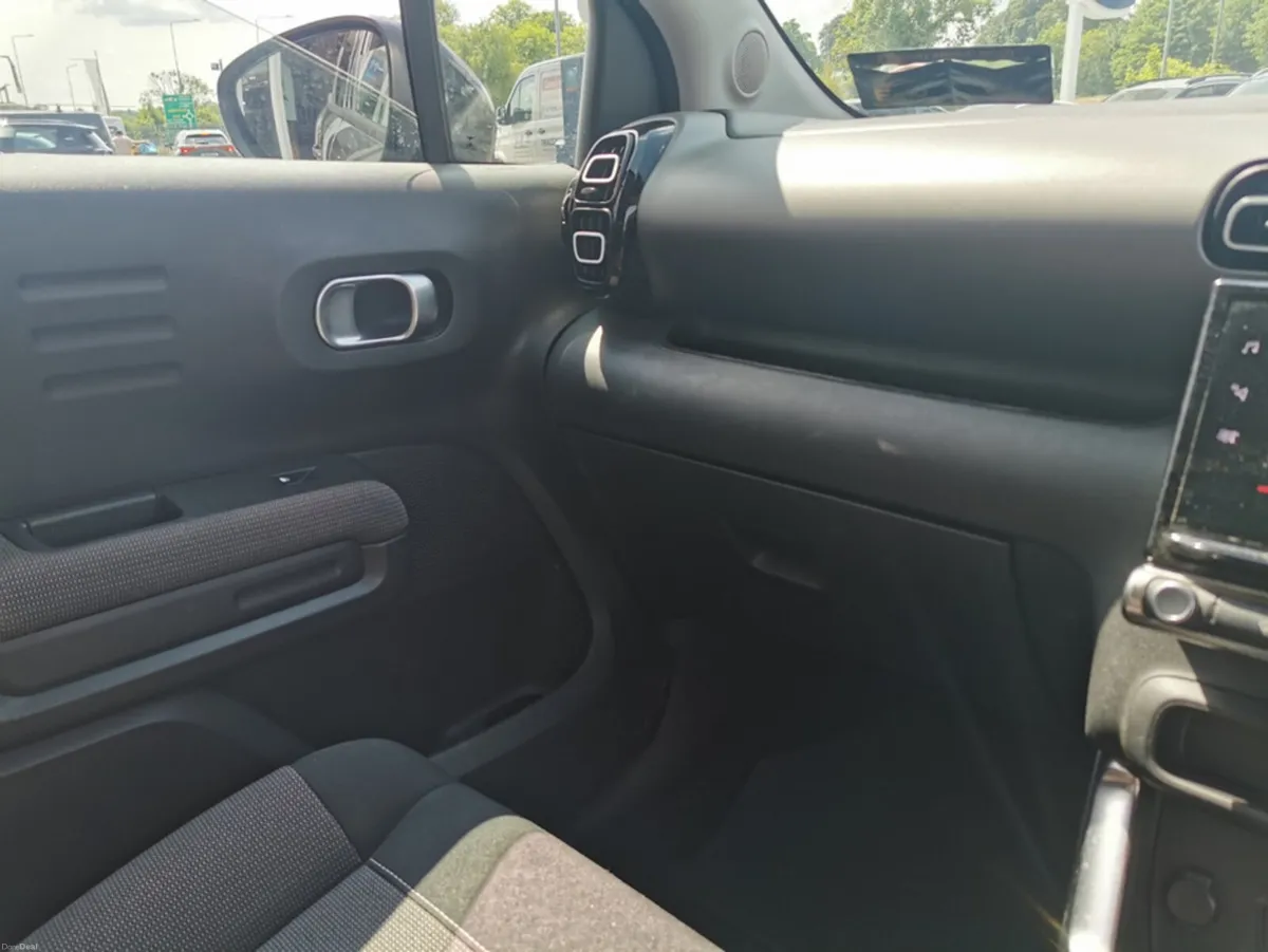 Citroen C3 Aircross FLAIR PURETECH 130 - Image 4