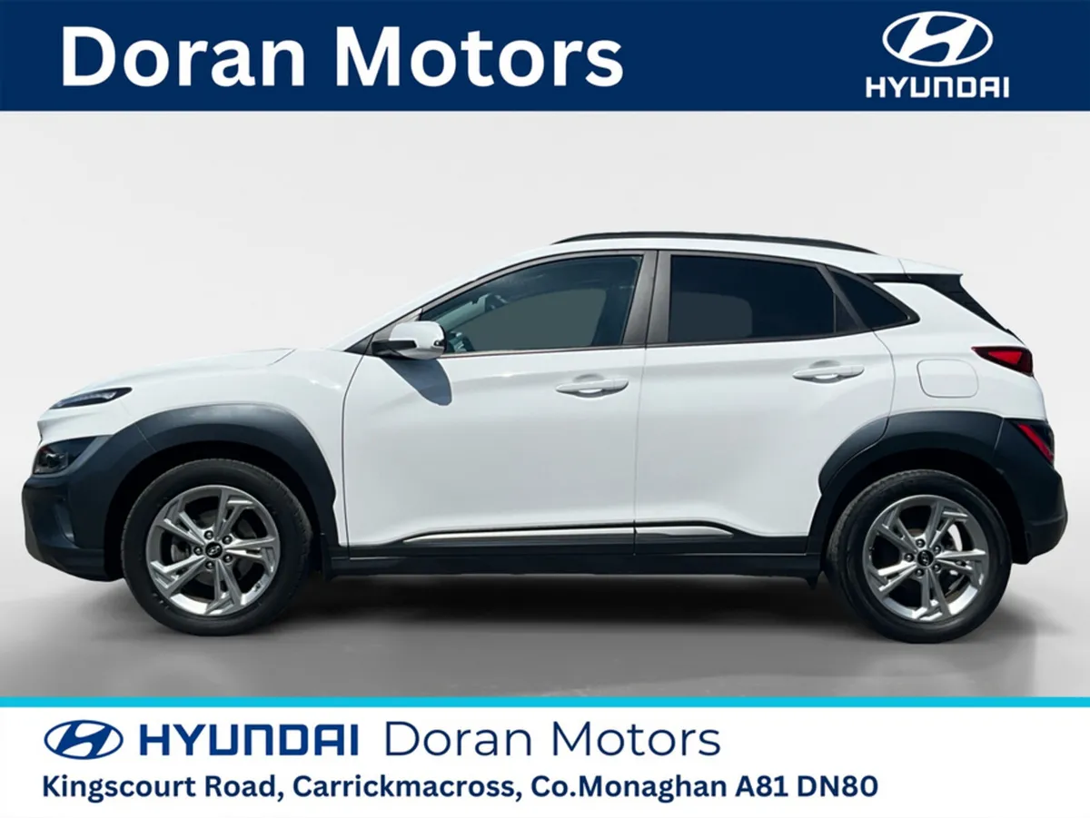 Hyundai KONA KAUAI EXECUTIVE 5DR PETROL - Image 2