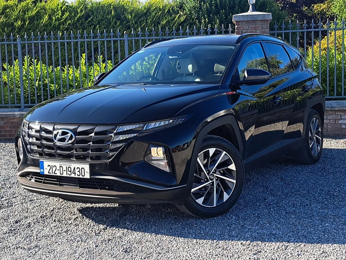 Hyundai Tucson Executive Model 1.6 Diesel. - Image 2