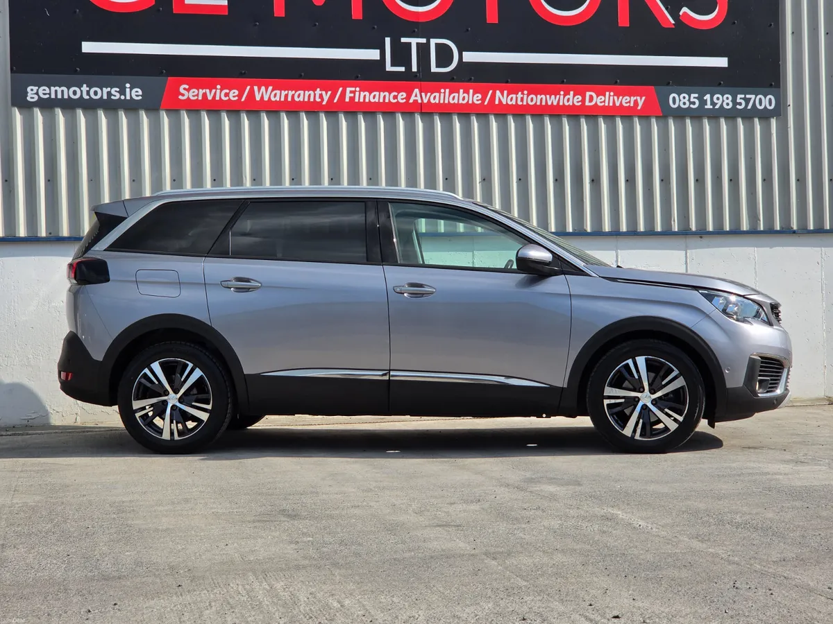 PEUGEOT 5008 2018 HIGH SPEC ALLURE 7 SEATER - Image 4