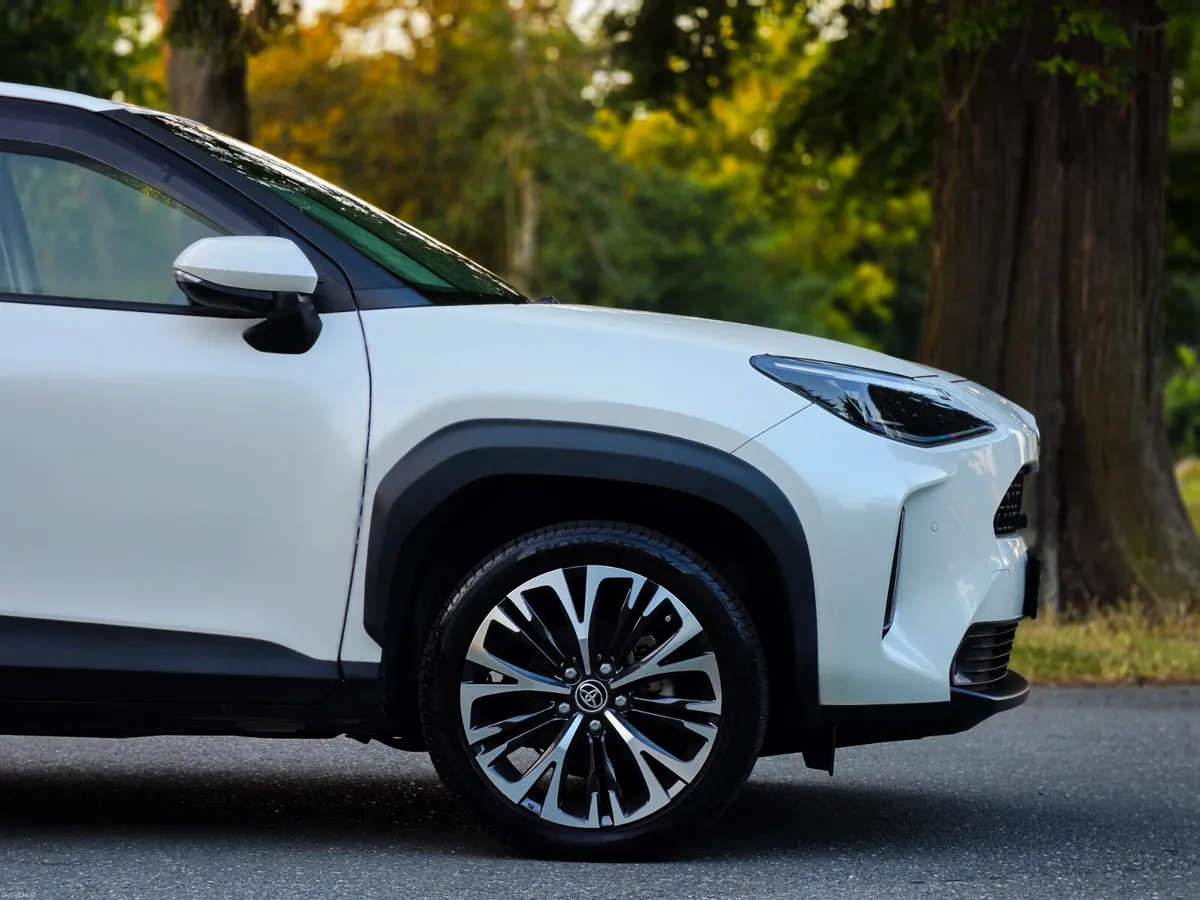 2021 Toyota Yaris Cross 1.5 Petrol Hybrid Auto G - Image 5