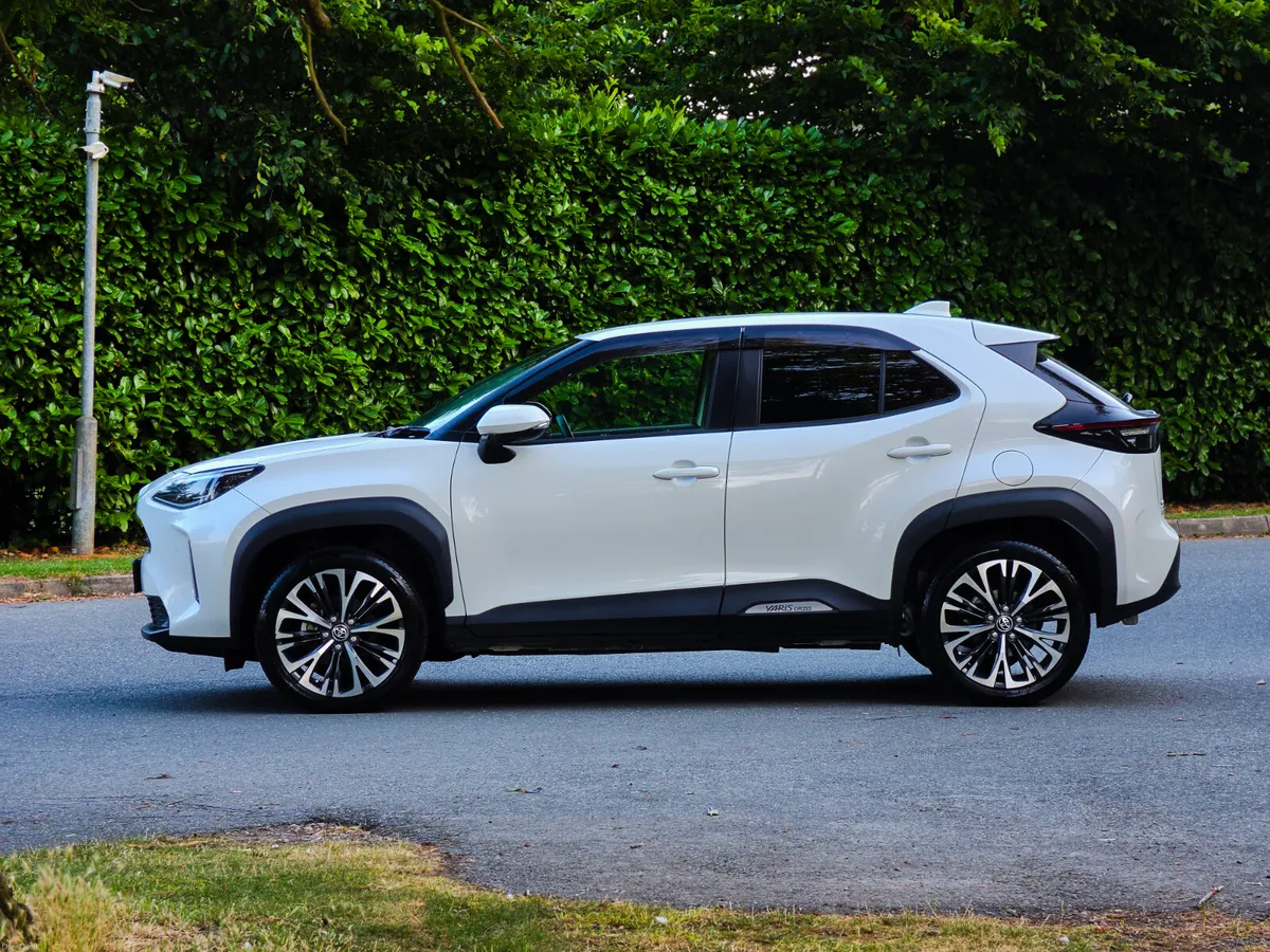 2021 Toyota Yaris Cross 1.5 Petrol Hybrid Auto G - Image 6
