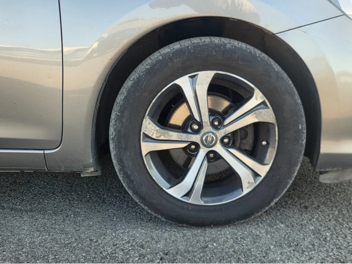 Nissan Pulsar 2014 - Image 6
