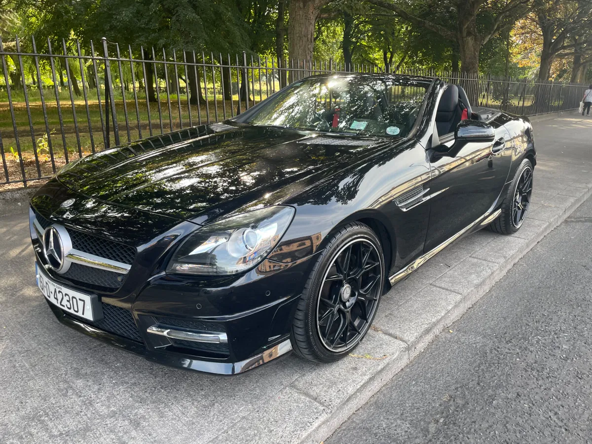 2015 MERCEDES SLK AMG only 73000kms - Image 3