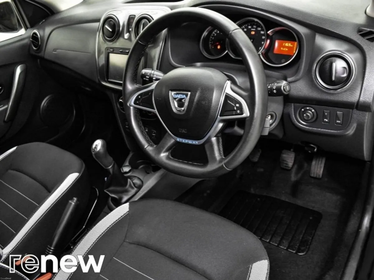 Dacia Sandero Stepway Blue dCi 95 STEPWAY Alternat - Image 6