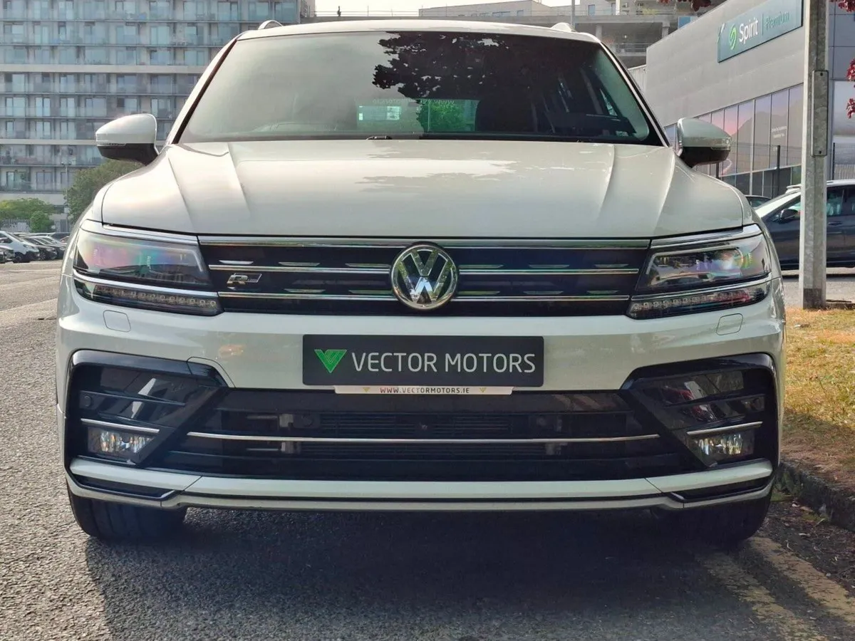 Volkswagen Tiguan R-LINE 2.0 TDI 4 MOTION DSG NEW - Image 4