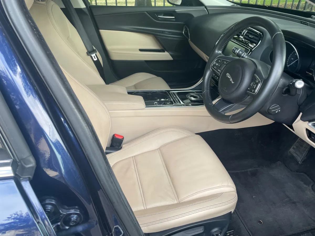 2015 JAGUAR XE AUTO only 86000kms - Image 5