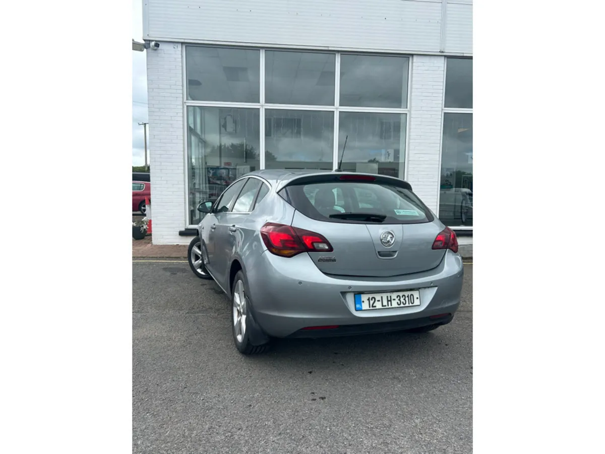Vauxhall Astra 2012 - Image 3