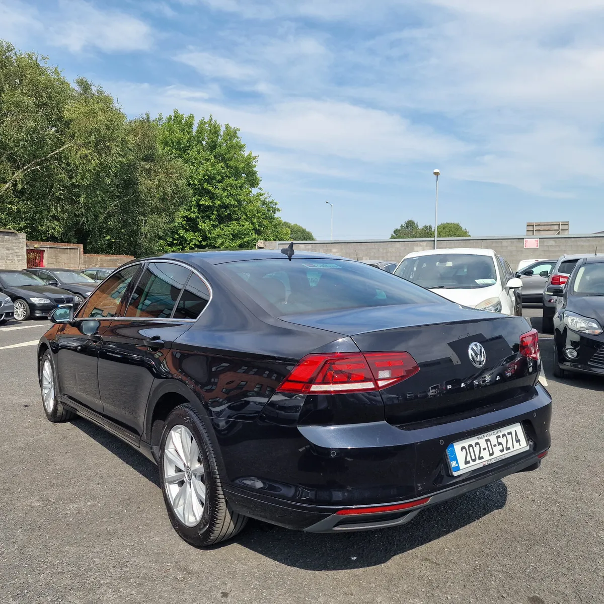 Volkswagen Passat 2020 2.0 TDI 150HP Business - Image 4