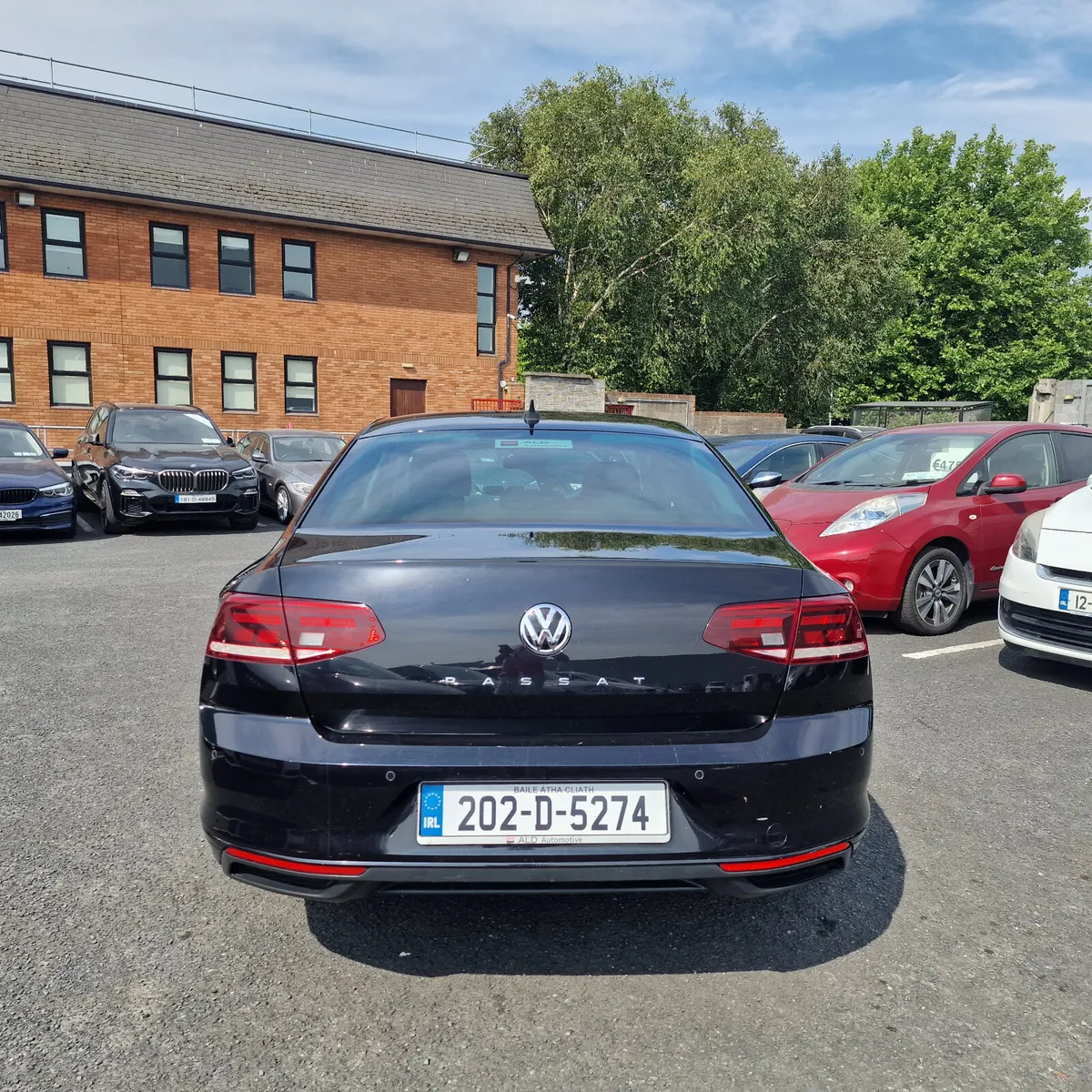 Volkswagen Passat 2020 2.0 TDI 150HP Business - Image 2