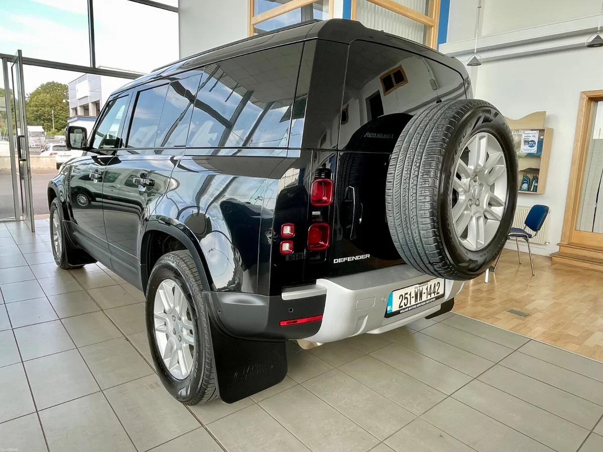 Land Rover Defender 3.0 Diesel Automatic 3 Seater - Image 6