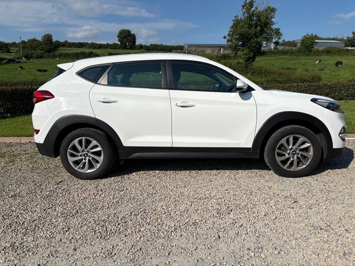 Hyundai Tucson 2015, MCT 6/2027, Taxed 12/2026 - Image 1
