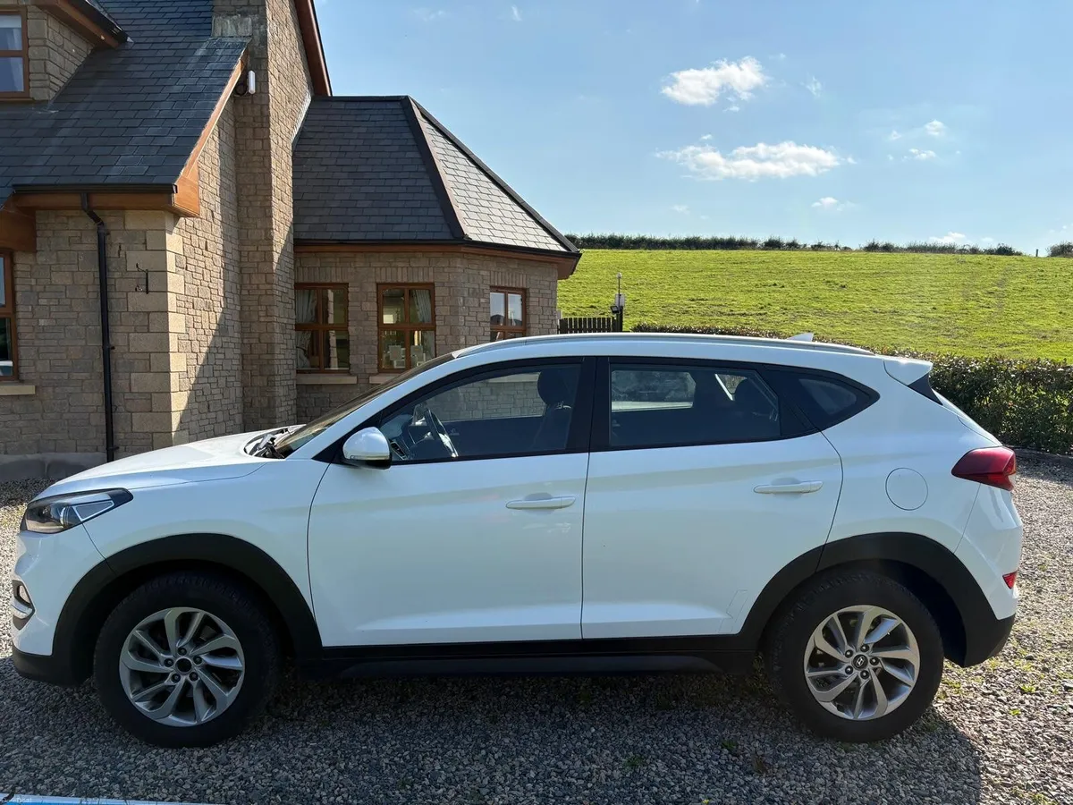 Hyundai Tucson 2015, MCT 6/2027, Taxed 12/2026 - Image 3