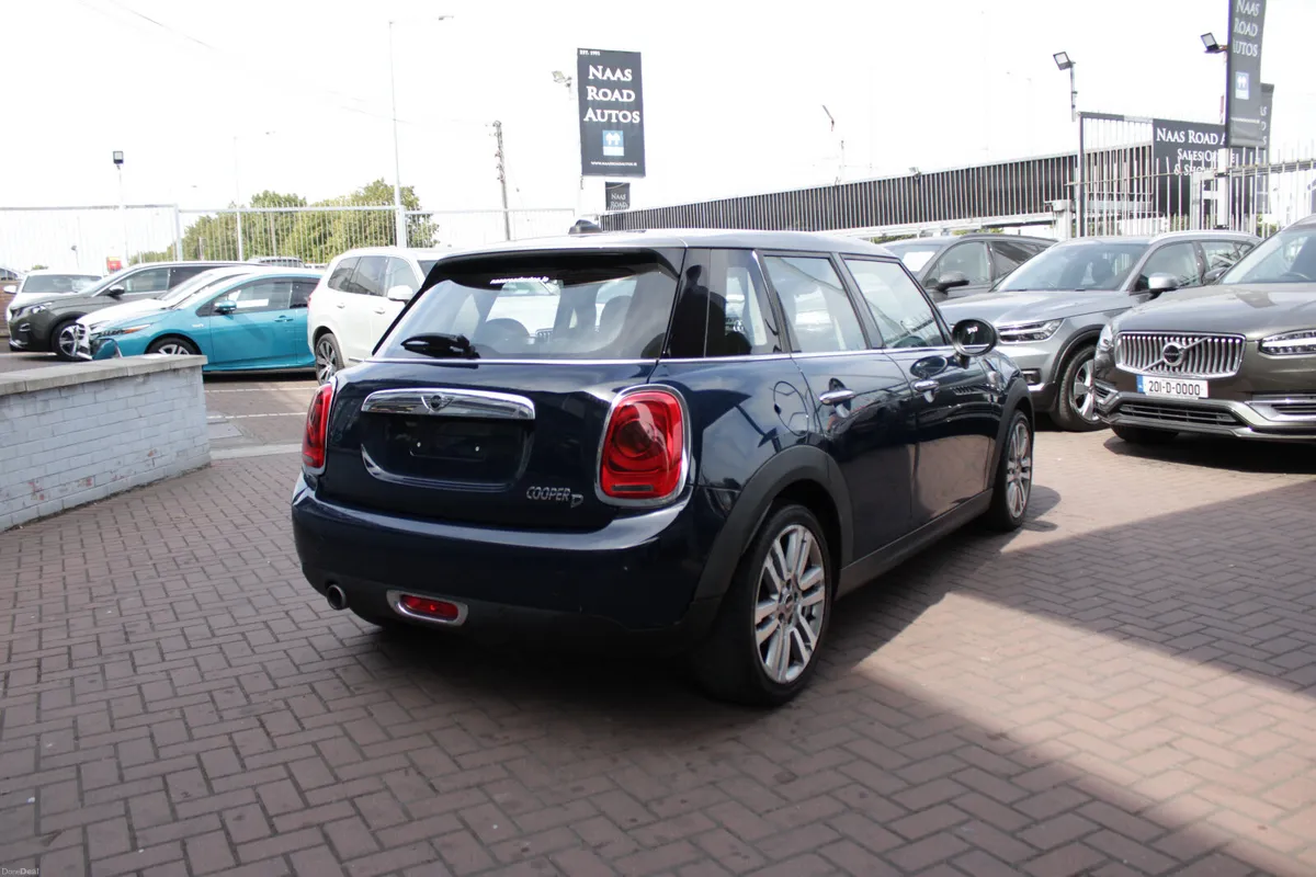 2017 MINI COOPER D 7 5DR HATCHBACK AUTOMATIC - Image 4