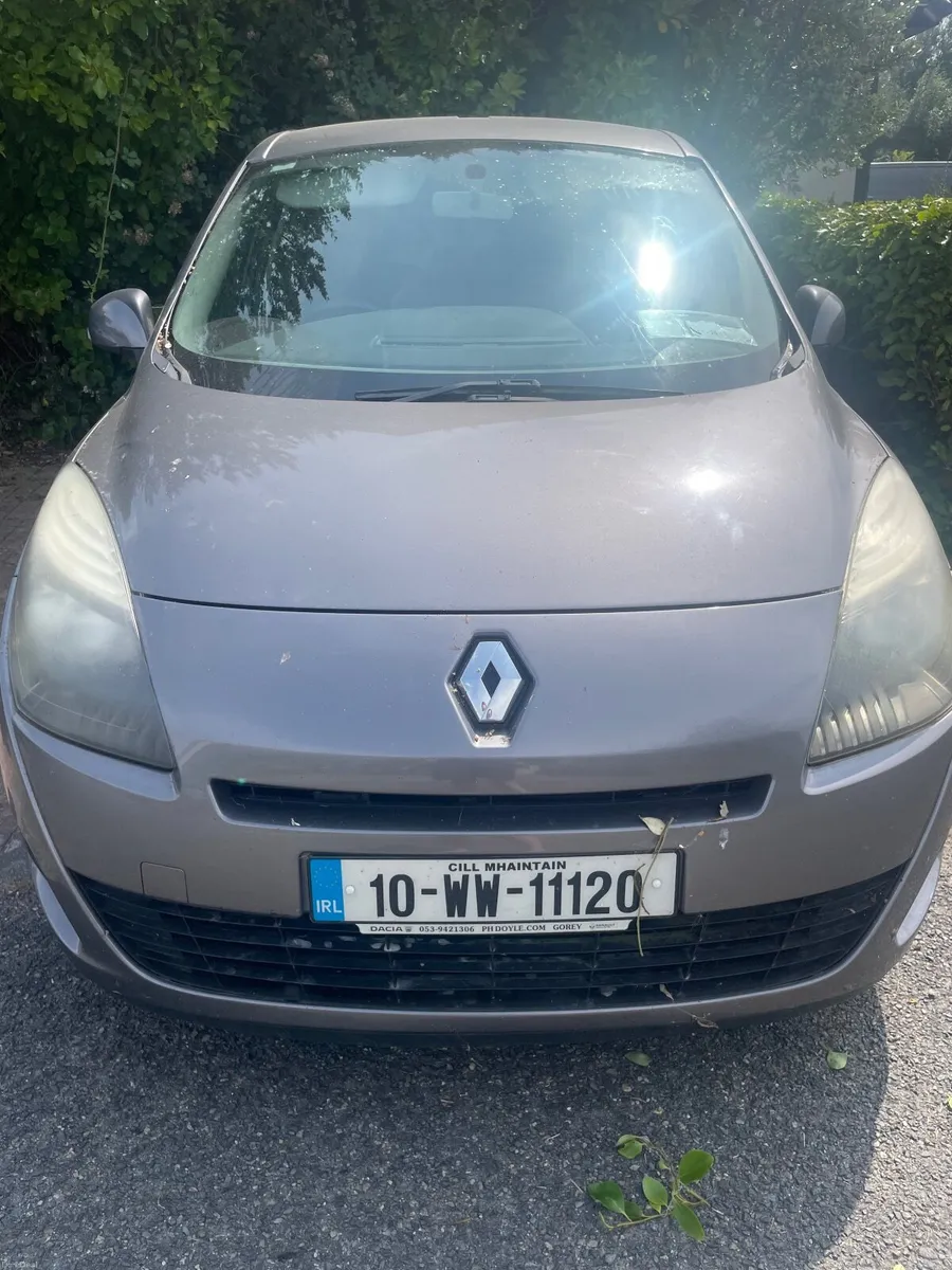 Renault Grand Scenic 2010 - Image 1