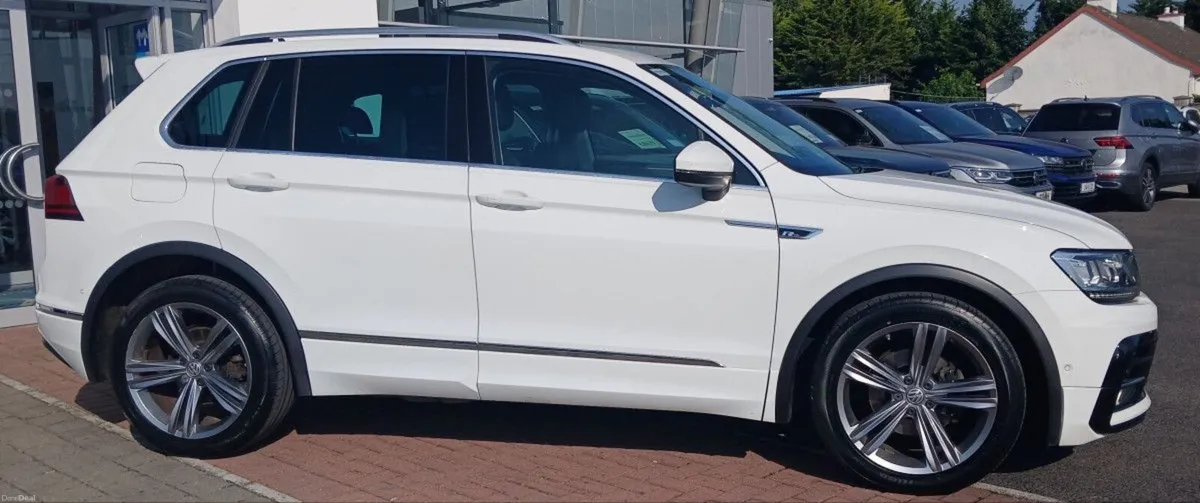 Volkswagen Tiguan R-Line 2.0 TDI 150HP **REAR VIEW - Image 2