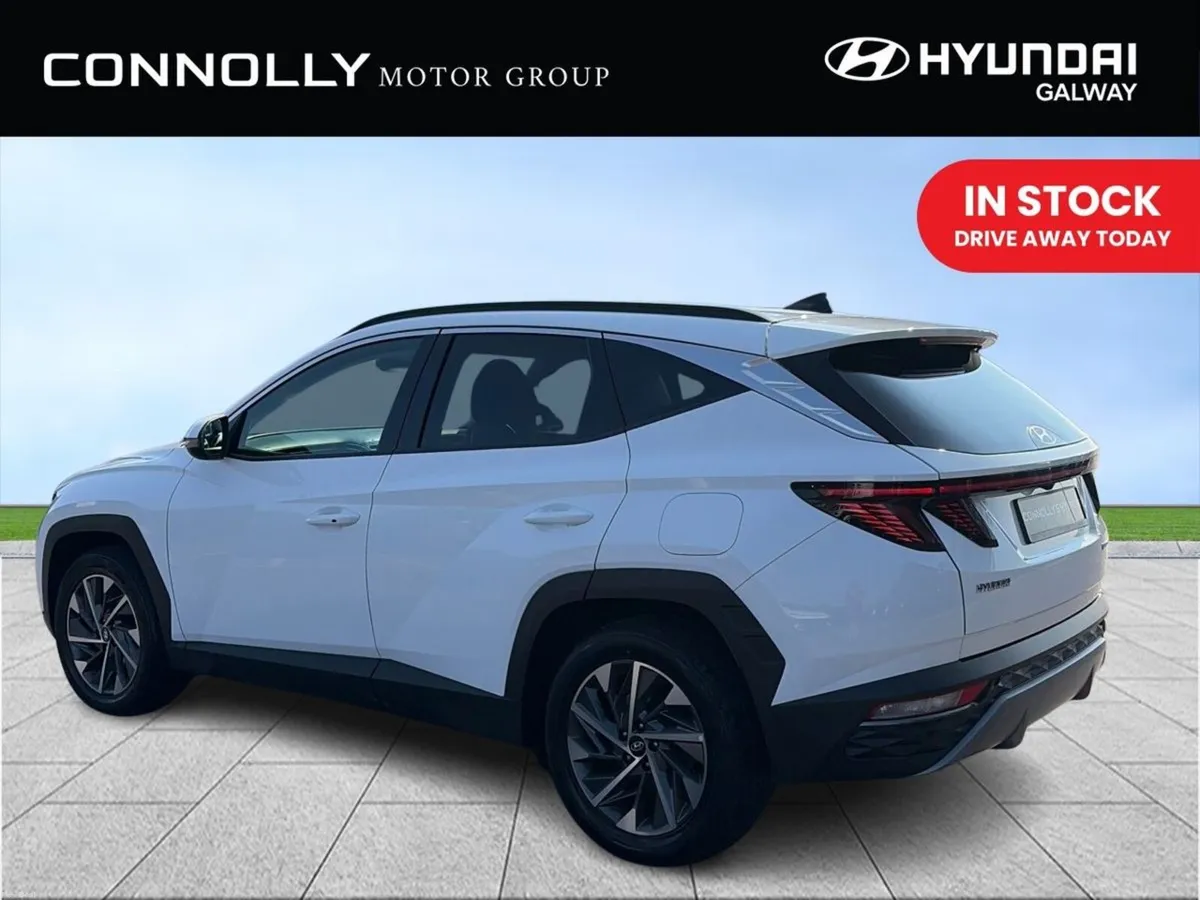 Hyundai Tucson 2WD Executive Plus - Image 4