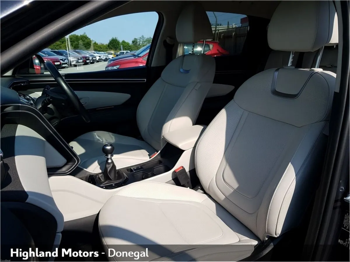 Hyundai Tucson 2WD Executive - Image 5