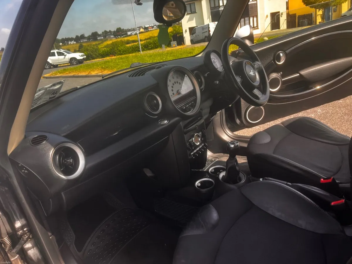 Mini Cooper DIESEL 2011. NEW NCT 25/08/27 - Image 2