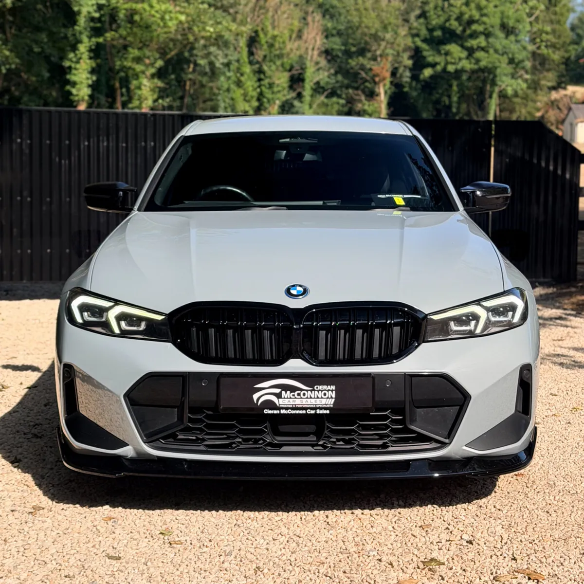 2023 (231) BMW 330E M-Sport LCI 290BHP *UNBEATABLE - Image 3