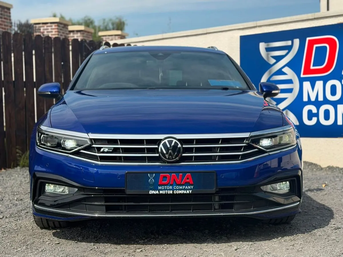 Volkswagen Passat RLINE - 2.0 TDI - 49K KMS - Image 2