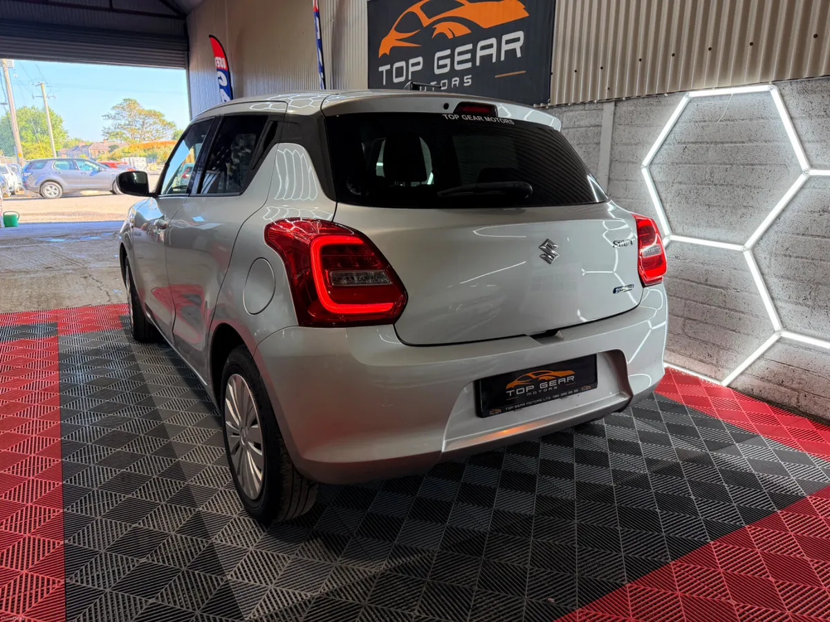 172 Suzuki Swift 1.2 Petrol Hybrid Automatic - Image 4