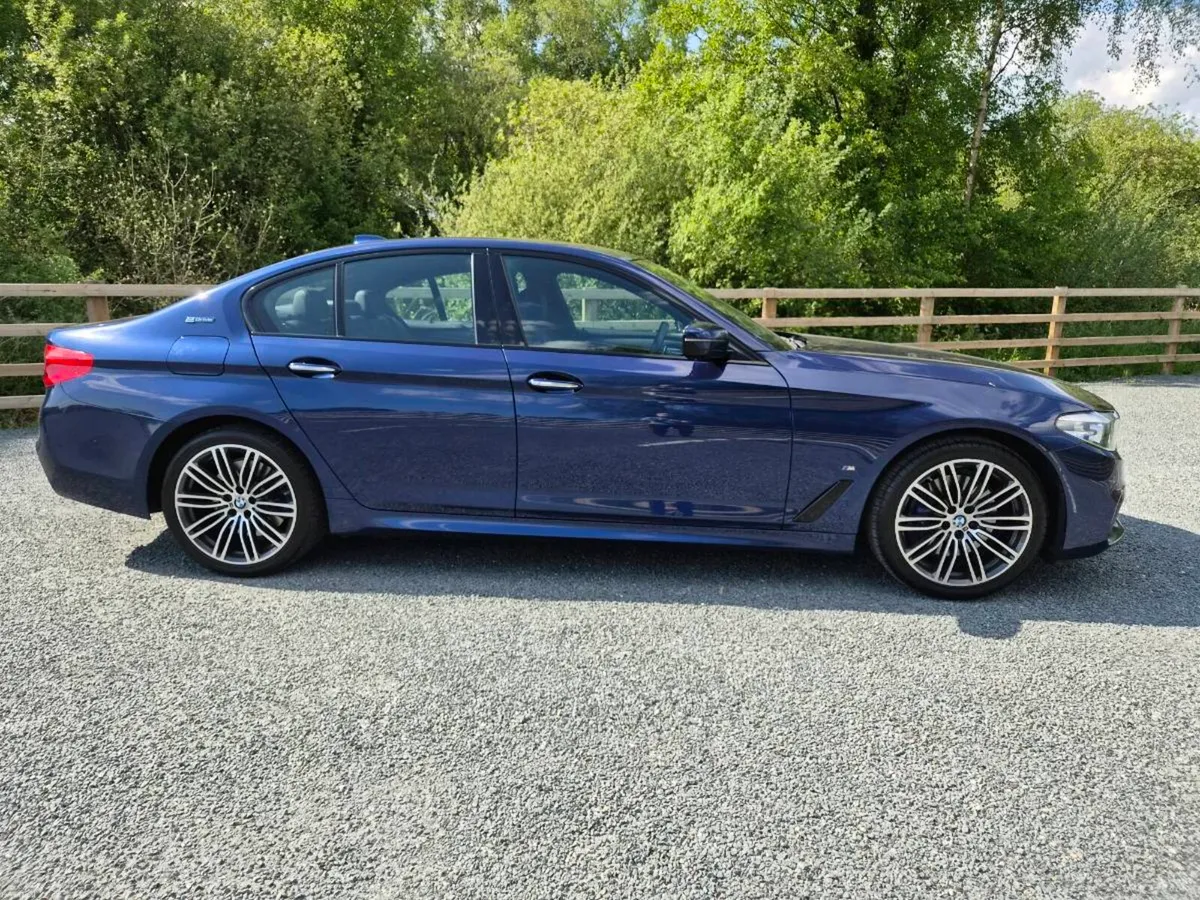 BMW 530e Plug-In hybrid - Image 2