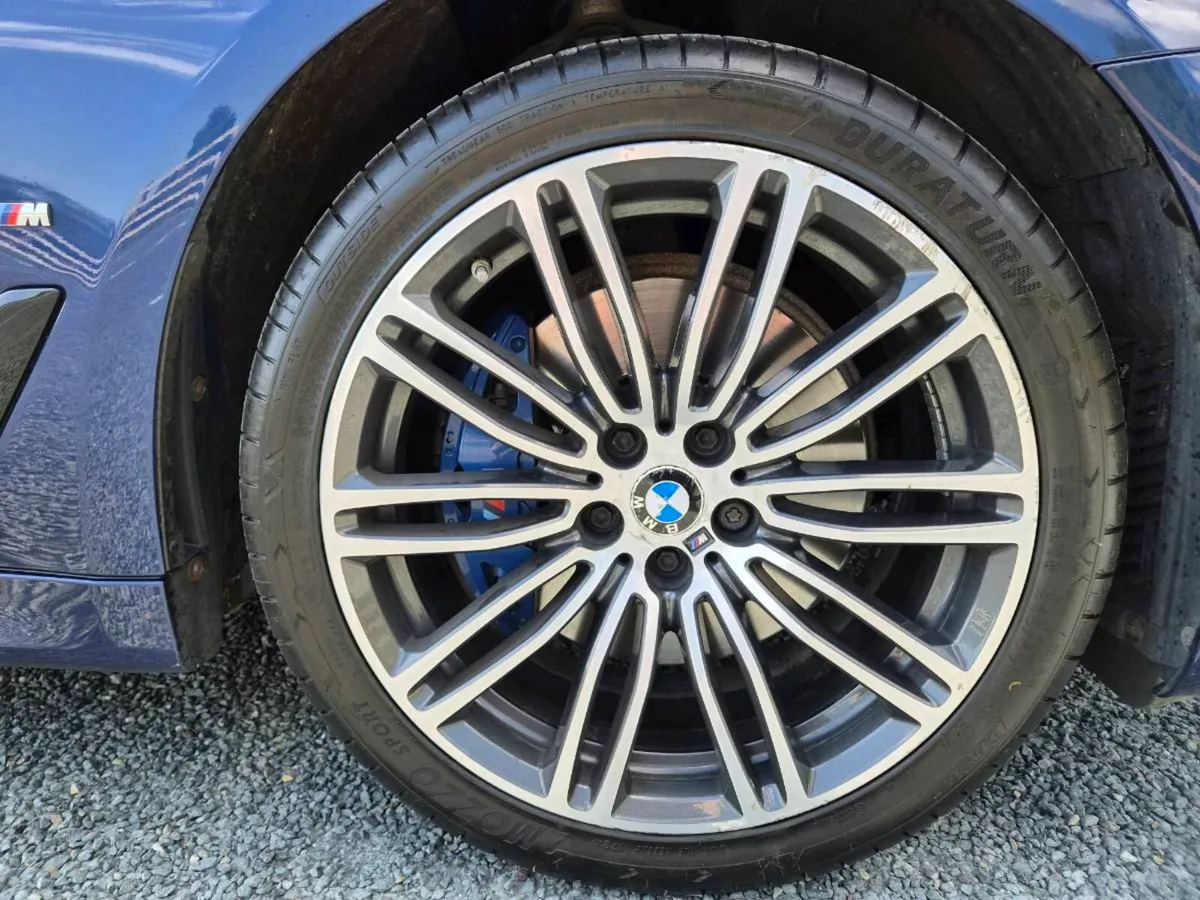 BMW 530e Plug-In hybrid - Image 4