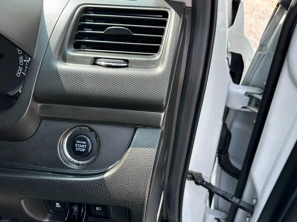 SUZUKI SWIFT 20151.2 AUTOMATIC TOPSPECS - Image 6