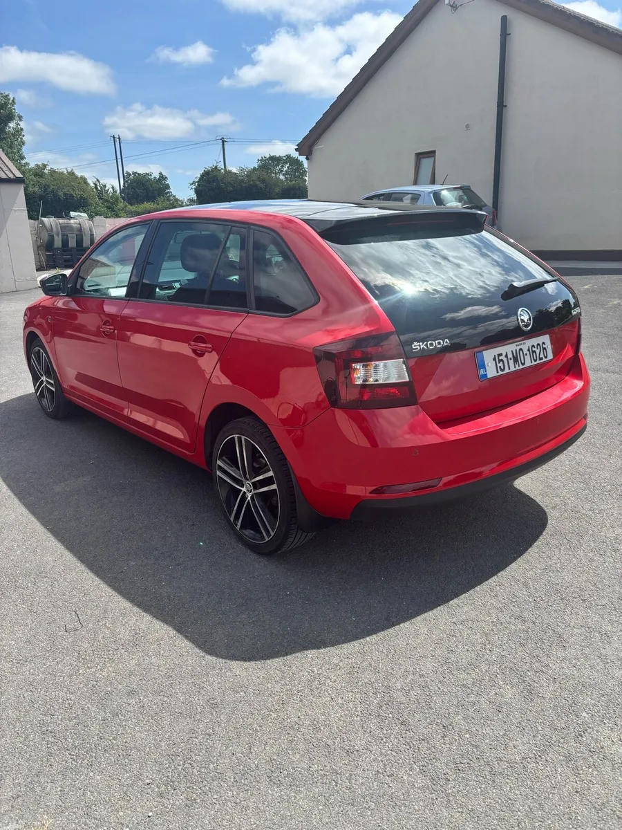 Skoda Rapid 2015 - Image 3