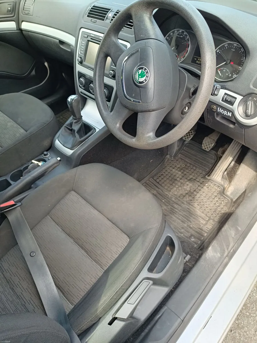 Skoda Octavia 2010 - Image 3