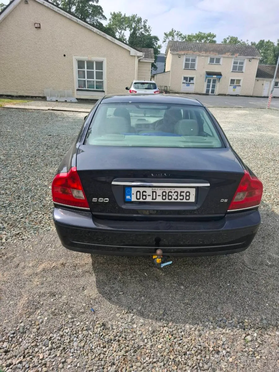 Car - Image 1