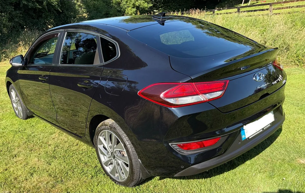 Hyundai i30 2020 "Fastback" CRDi 1.6 Diesel - Image 5