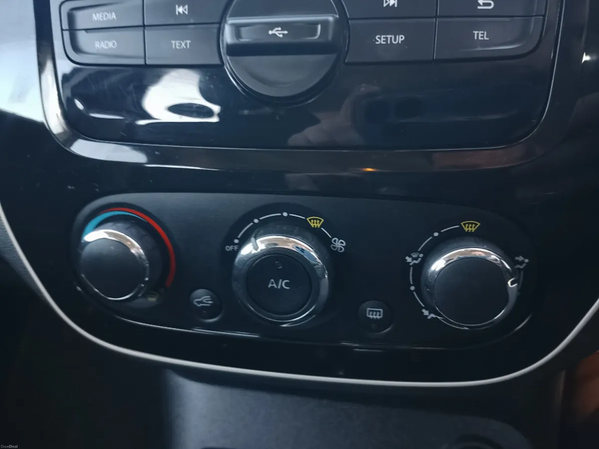 Renault Captur Play DCI 90 MY18 5DR - Image 6