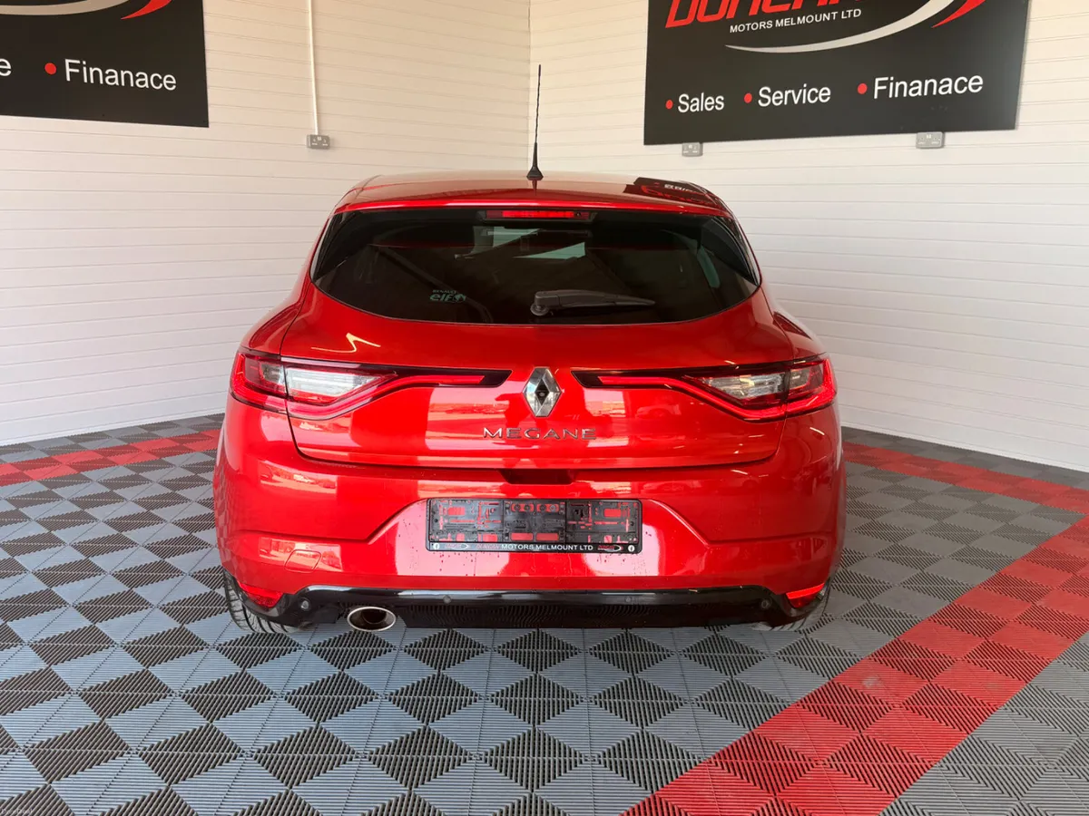 Renault Megane 2018 - Image 4
