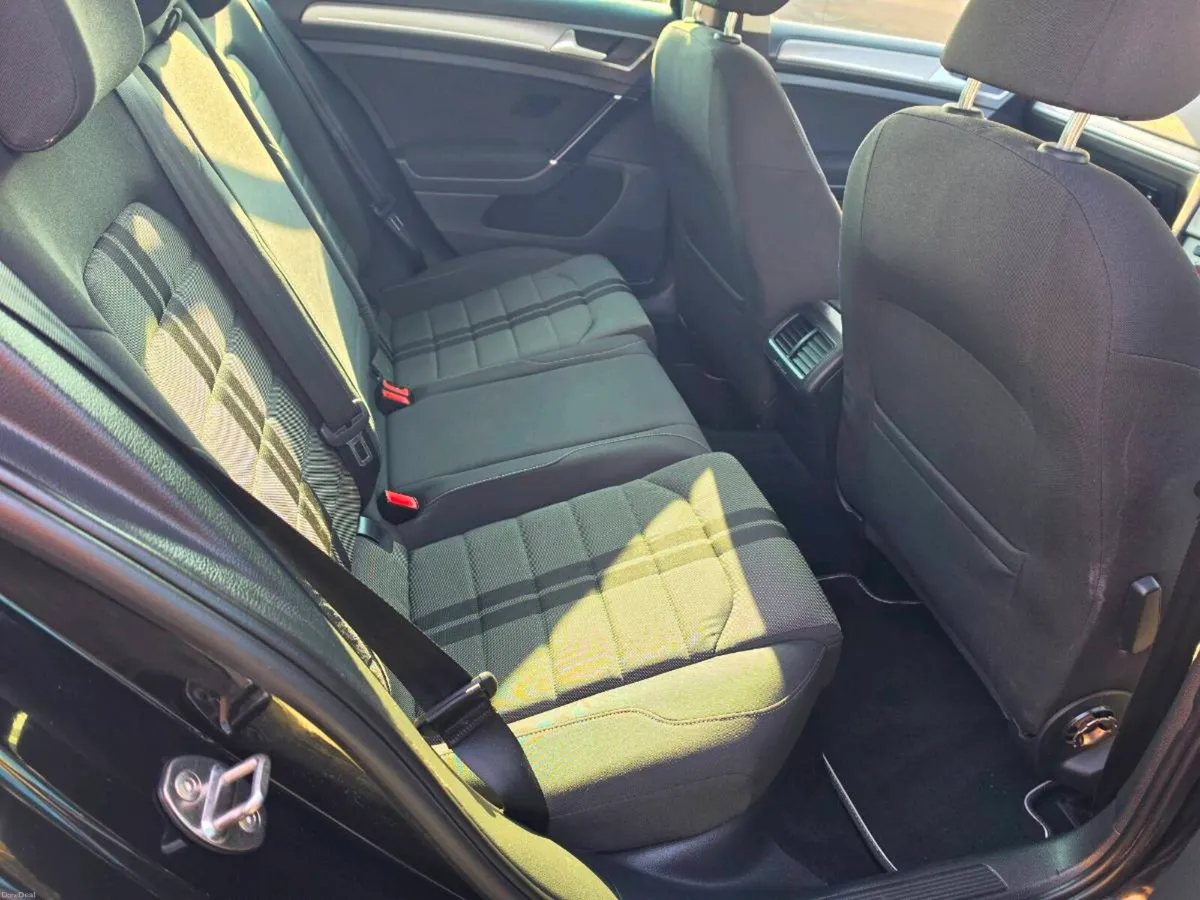 2015 VW Golf 1.6Tdi R-Line Manual - Image 6