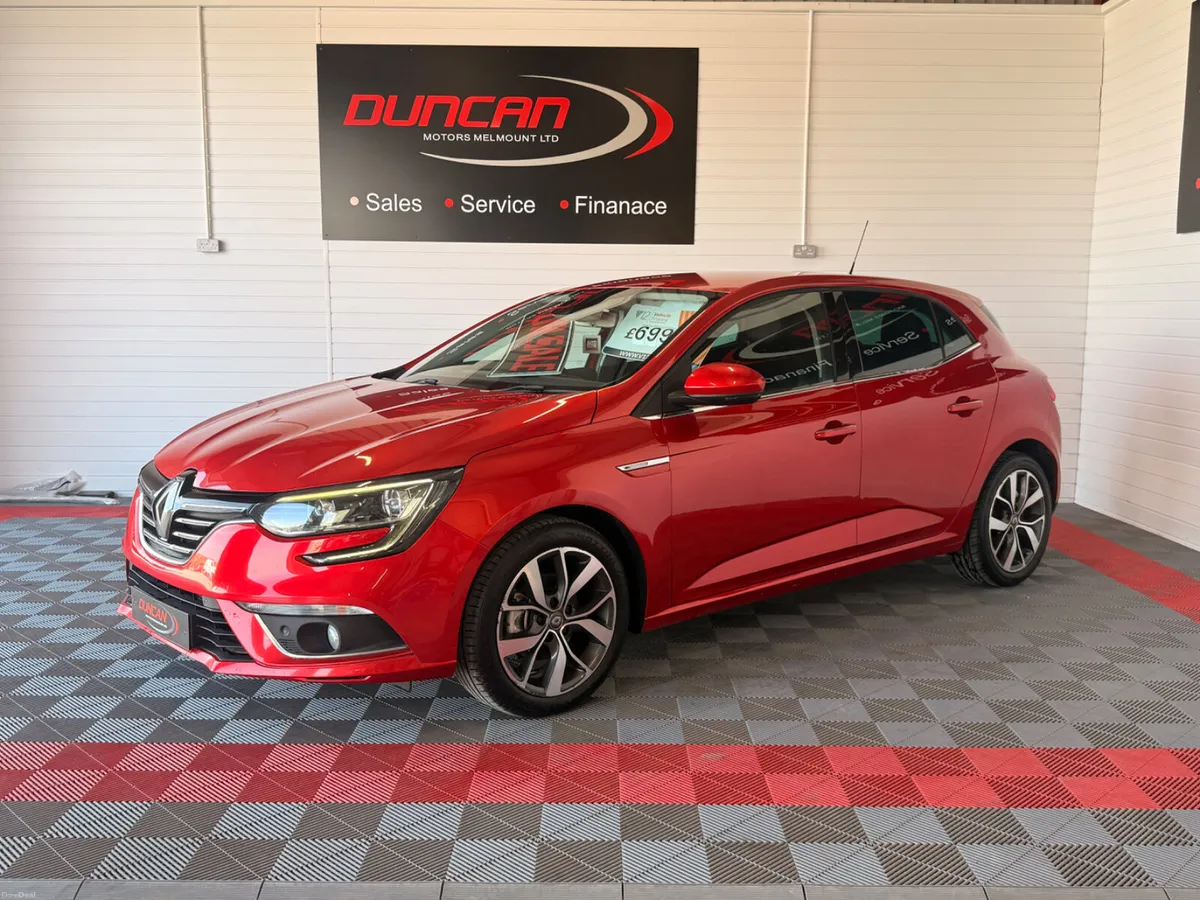 Renault Megane 2018 - Image 1