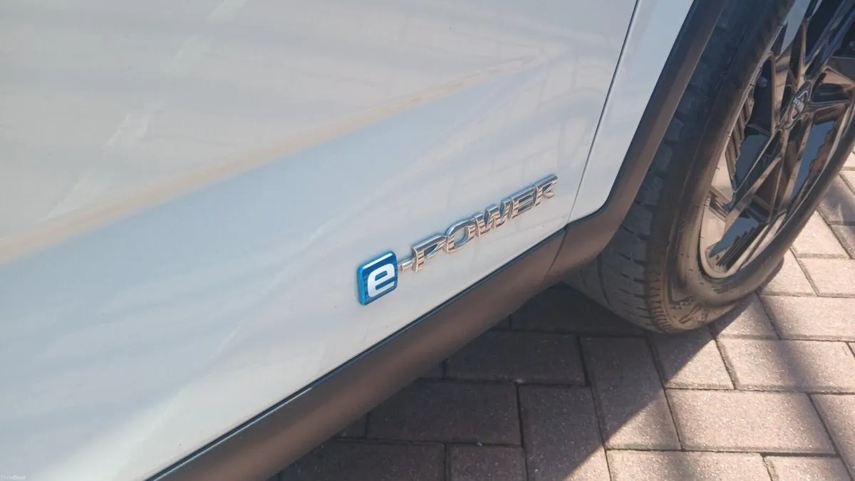 Nissan Qashqai ePOWER QASHQAI SV PREMIUM **AUTOMAT - Image 6