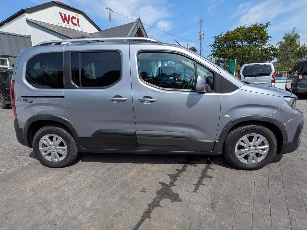 Wheelchair Accessible 2020 Peugeot Rifter - Image 5