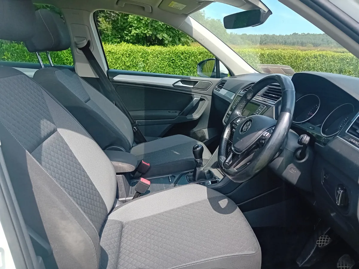 Volkswagen Tiguan 2017 - Image 6