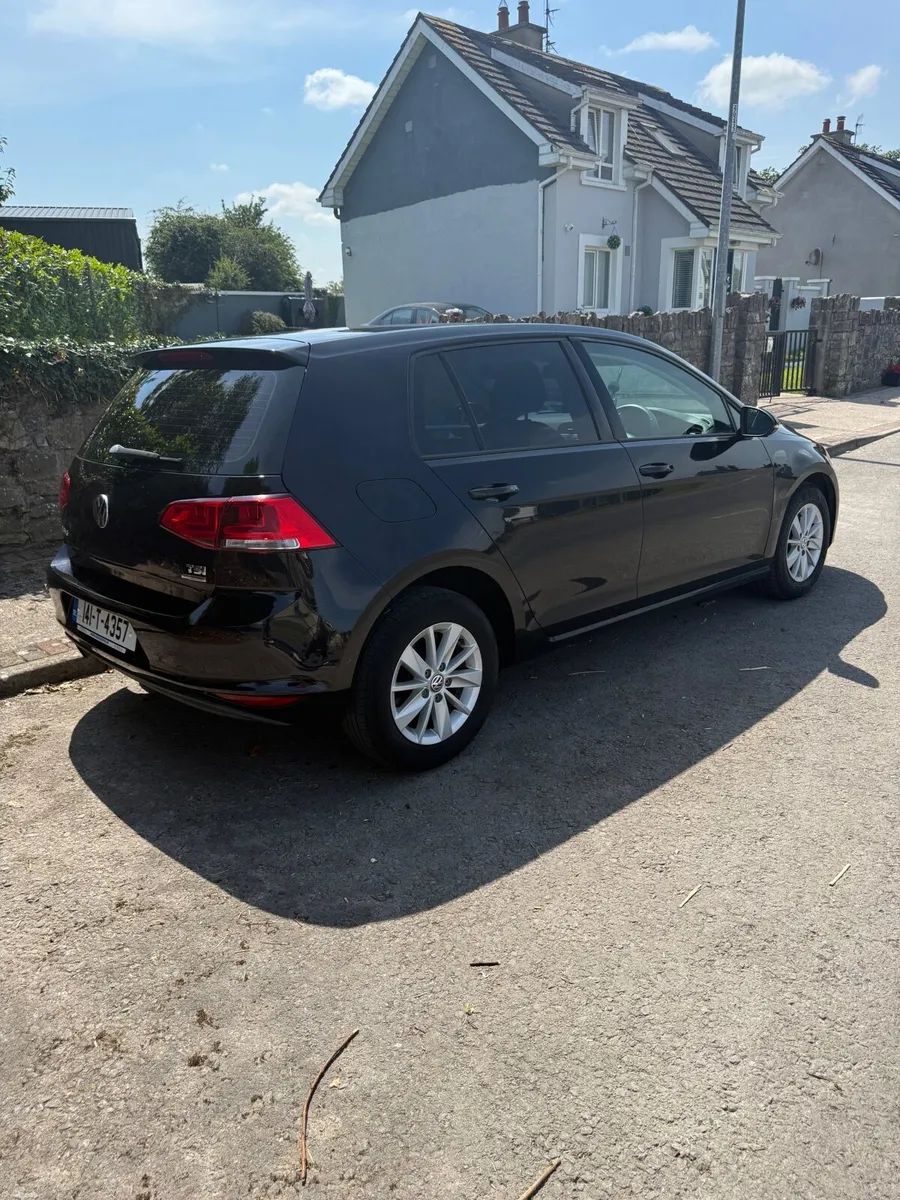 Volkswagen Golf 2014 - Image 2