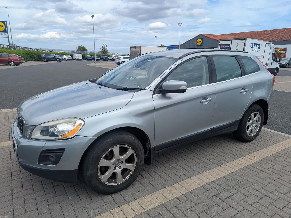 Volvo XC60 2010 - Image 6