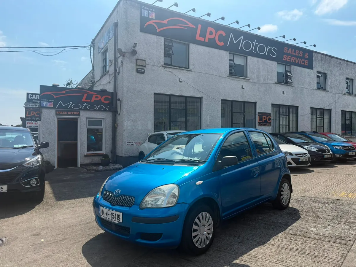 Toyota Yaris 2004 - Image 2