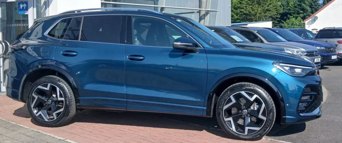Volkswagen Tiguan R-Line  2.0 TDI 150HP DSG **REAR - Image 2