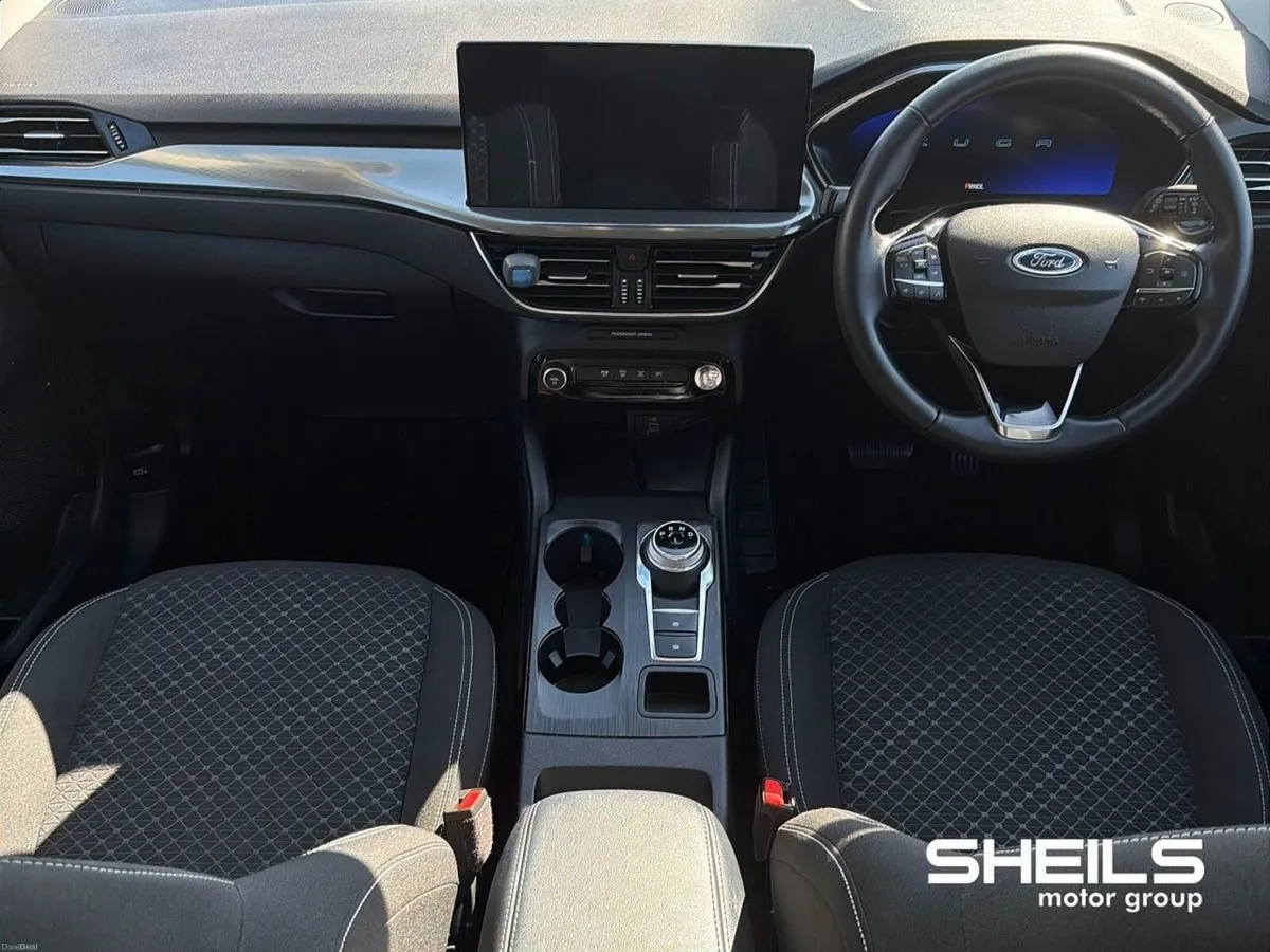 Ford Kuga Automatic 2.5 Plug-in Hybrid Titanium - Image 3