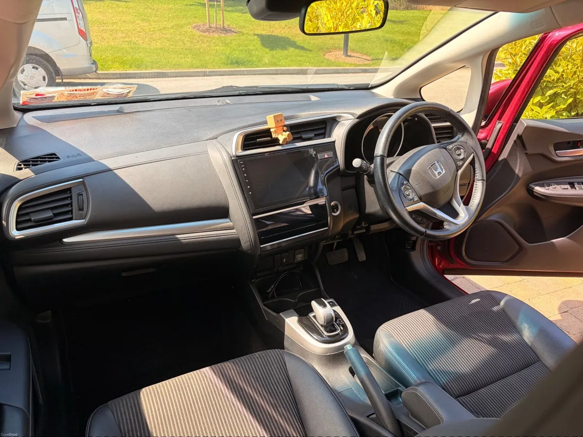 Honda Fit 2018 - Image 2