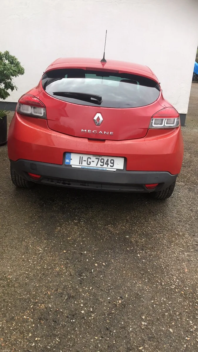 Car - Image 3