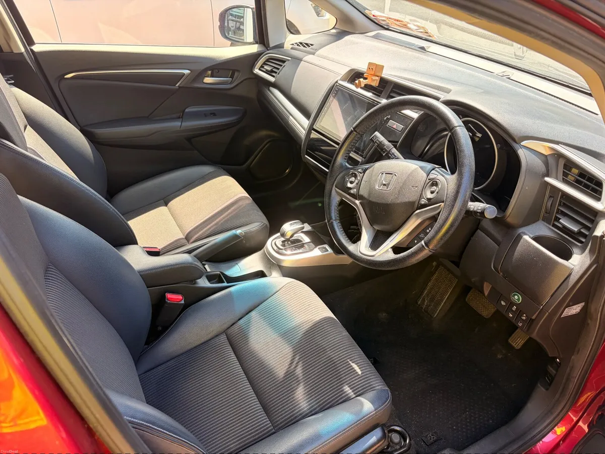 Honda Fit 2018 - Image 6